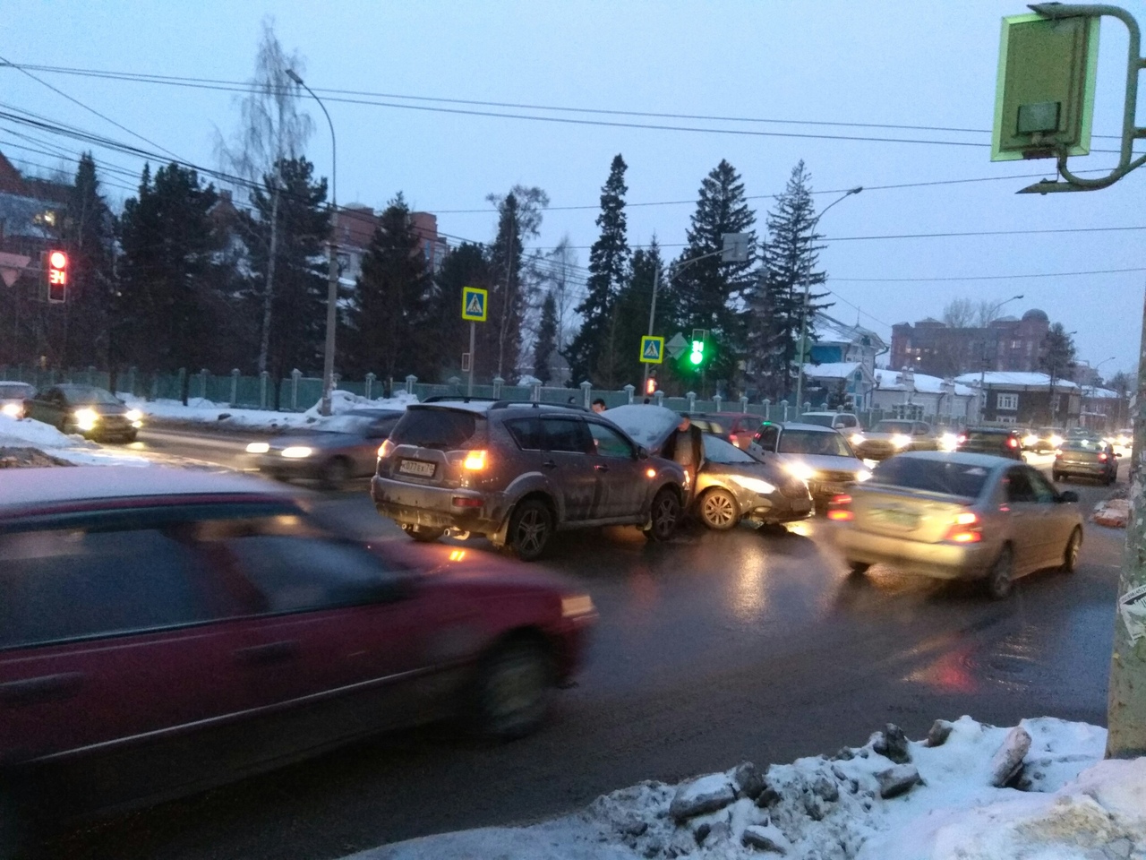 ДТП на Красноармейской затруднило движение в обе стороны