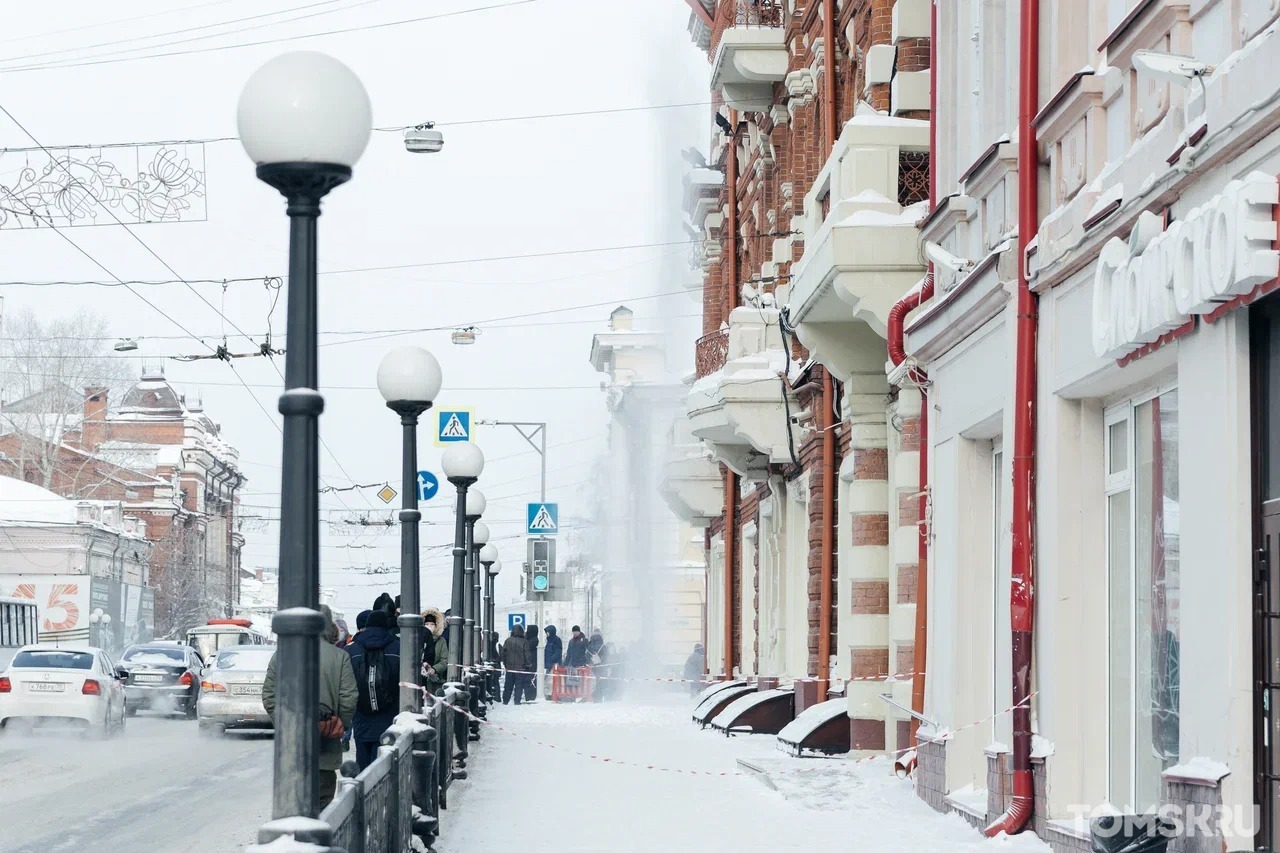 Камера ленина томск. Фонари Ленина Томск. Лампочка Томск пространство. Улица Ленина Уфа новые фонари. Лампочка Томск ГАСТРОХОЛ.