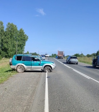 Ребенок попал в больницу после ДТП с грузовиком на трассе Томск – Колпашево