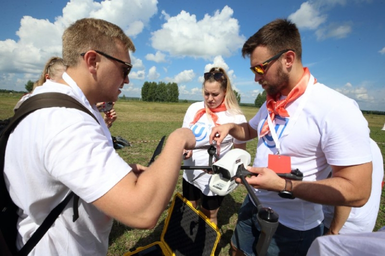 Томичи стали призерами первого в России турнира агродронов