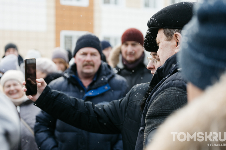 «Расплачусь сейчас»: фоторепортаж после приговора Ивану Кляйну