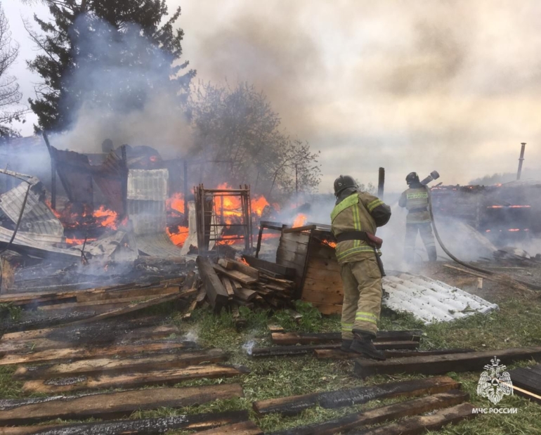 Мужчина пострадал при пожаре в жилом доме в томской деревне