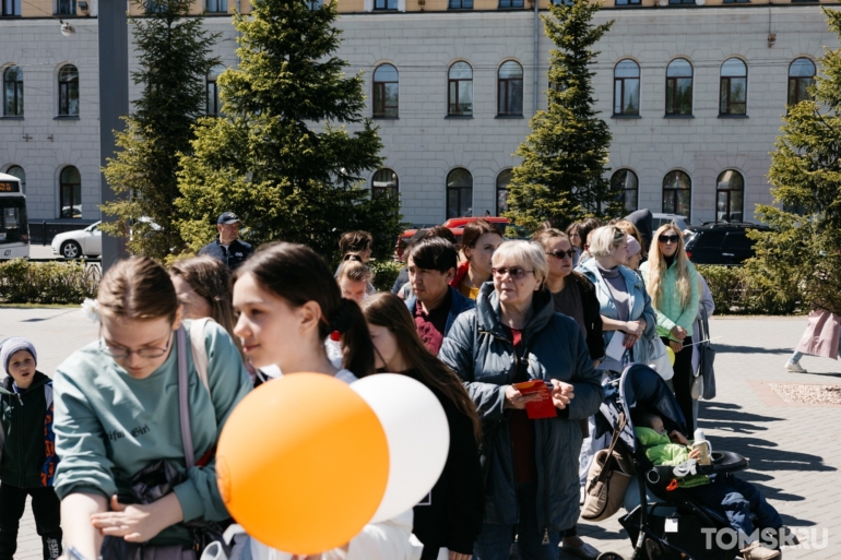 Танцы, мастер-классы и радиоэфир на улице: как прошел «День молока». Фоторепортаж