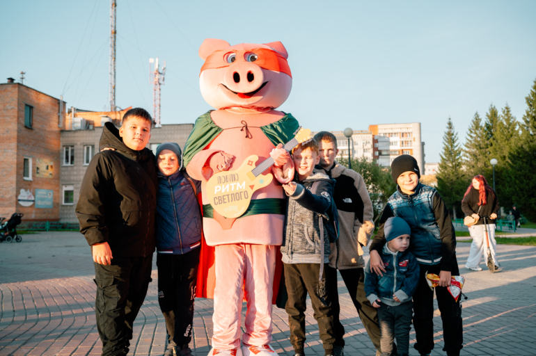 Шоу талантов и новый скейт-парк: в Светлом прошел II музыкальный фестиваль «СветлыйФест»