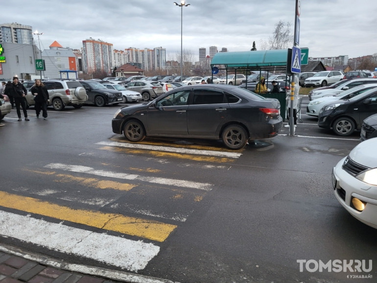 Мастера томской парковки: утренние препятствия или тест на терпение