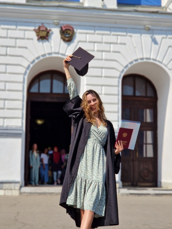 «Не женская» профессия: выпускница ТГУ Виола Светлицкая о том, как запустить ракету в космос и «сбывать свои мечты»