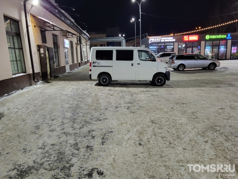 Мастера томской парковки: там, где нет пешеходов