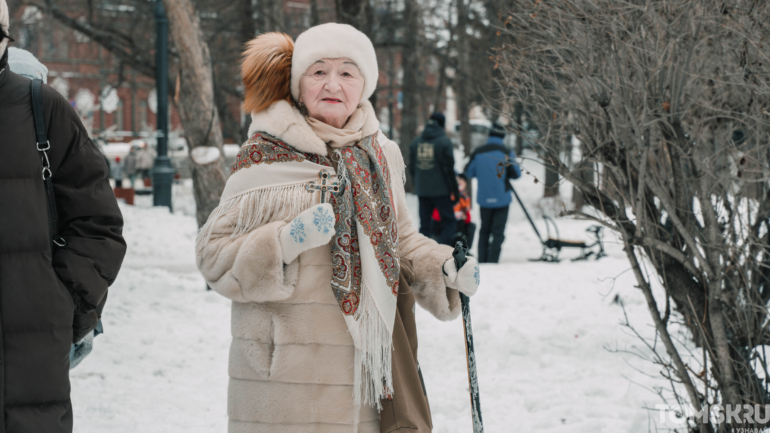 Тулупы, наряды и праздник: как прошло Святочное шествие в Томске