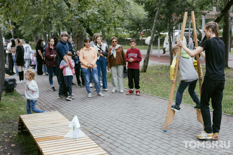 «Вместе с папой»: как в Томске прошел необычный семейный фестиваль